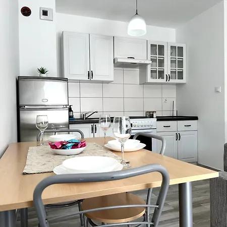 Iwaszkiewicza - Parking & Balcony