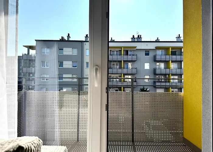 Iwaszkiewicza - Parking & Balcony